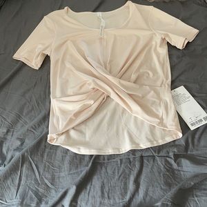 Lululemon shirt brand new with tag size 2